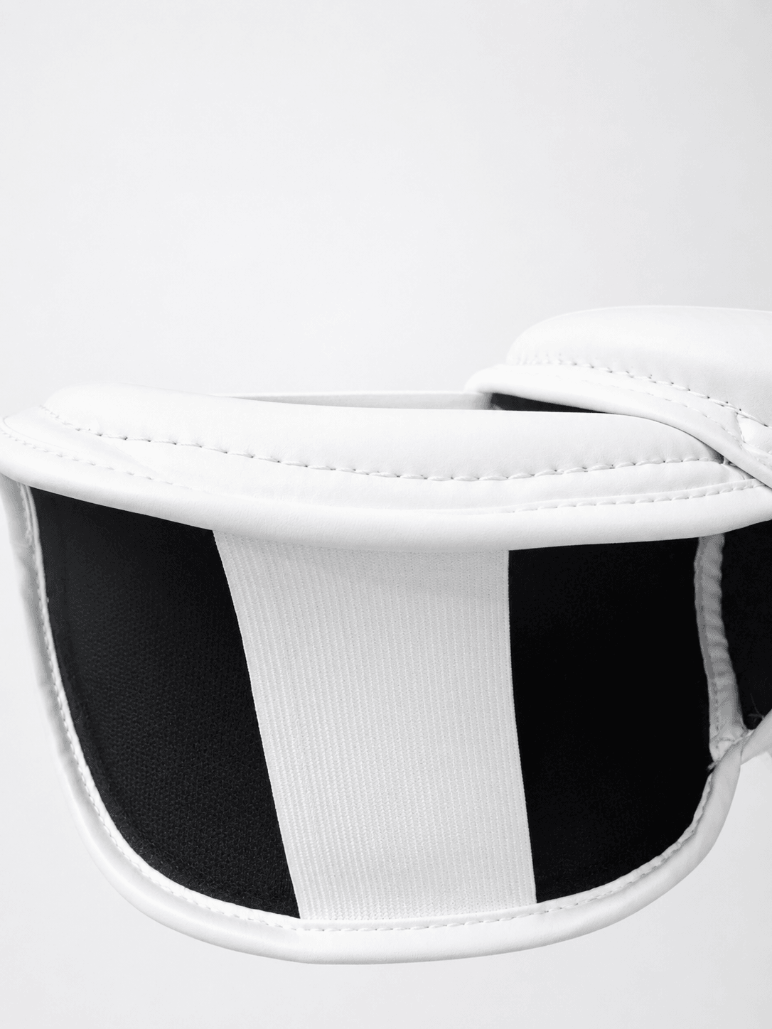 Arm Ultra elbow construction - unbroken padding wrapping the elbow joint for continuous coverage