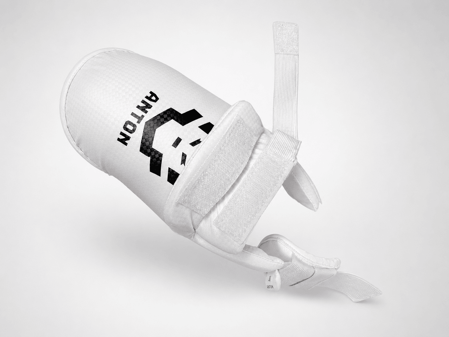 Anton Leg Ultra foot protector - boot construction with the ankle and heel straps